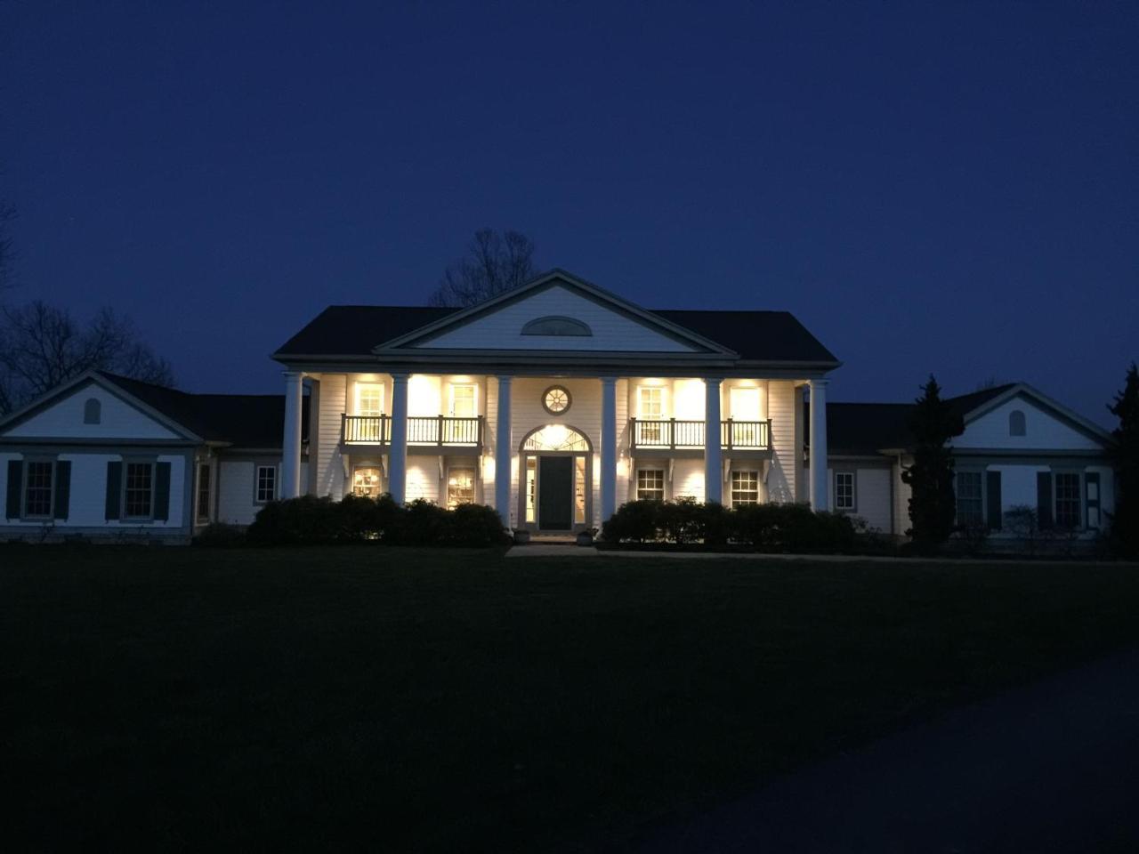 The B & B At Queenslake Midway Exterior foto